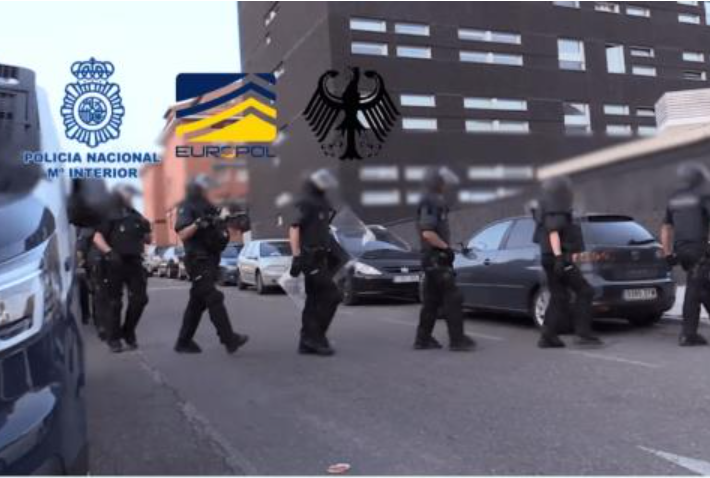欧洲刑警组织逮捕了11名涉嫌从希腊偷运移民到北欧的人