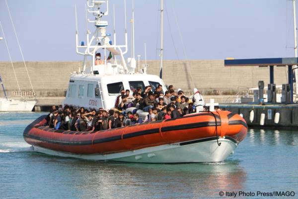 From file: Under the agreement, vulnerable migrants would not be sent to Albania but would be processed in Italy, but the procedure for determining vulnerability has not been clear | Photo: Albano Angiletta / Italy Photo Press / Imago