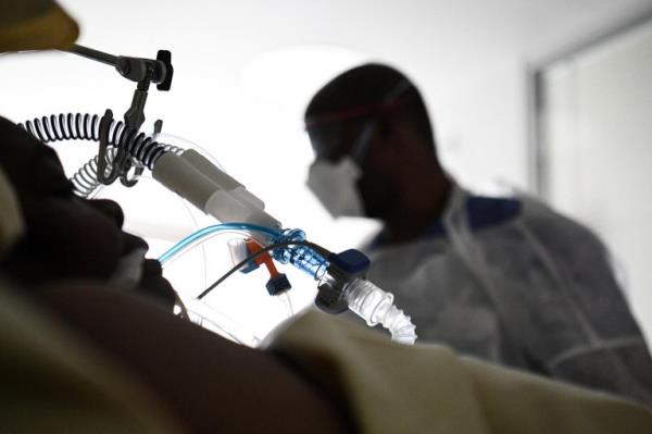 英国700多名外国护士卷入NHS证书造假骗局