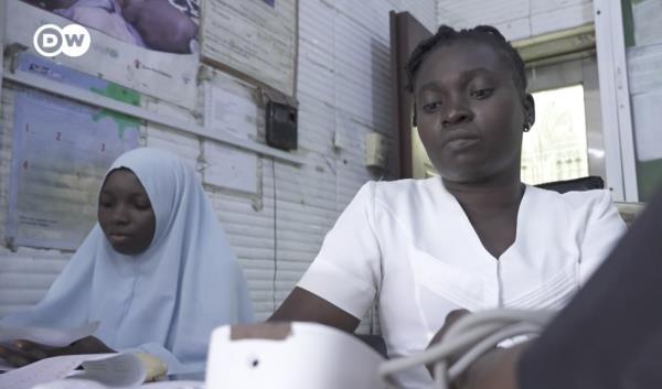 From file: Nigerians ranked as the fourth most numerous group among foreign natio<em></em>nals working in British healthcare (There is no suggestion that the people in the photos in this article are in any way co<em></em>nnected to the investigations under way) | Photo: DW screenshot