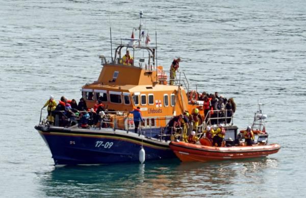 The RNLI, Royal Natio<em></em>nal Lifeboat Association had to help the occupants of one boat and bring them in to Dover | Photo: Gareth Fuller/PA / picture alliance