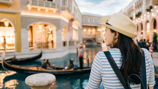 在过度旅游的担忧中，威尼斯引入了对未付游客费用的罚款