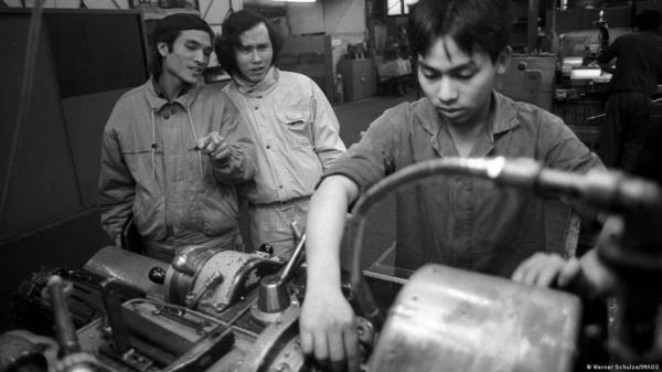 From file: Some 60,000 Vietnamese 'co<em></em>ntract workers' were employed in former Communist East Germany | Photo:Werner Schulze/IMAGO