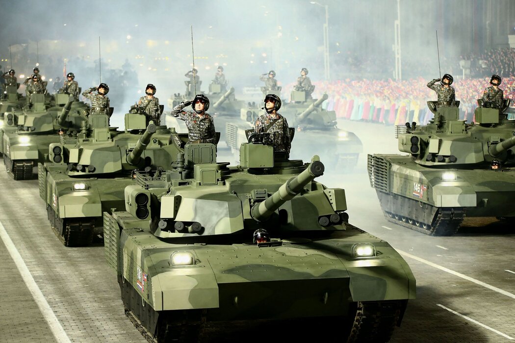 朝鲜国家媒体2022年发布了这张平壤阅兵式上的坦克照片。据信金正恩有4000多辆坦克。